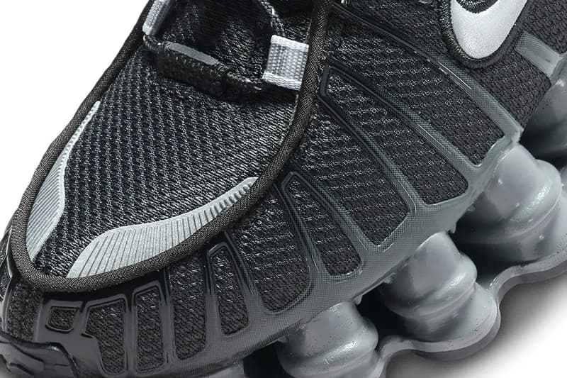 ナイキ ショックス TLから人気カラー “ブラック/グレー”を纏った新作が登場か Nike Shox TL Resurfaces in Sleek "Black/Grey" Colorway FV0939-001 stealthy swoosh technical sneakers martine rose