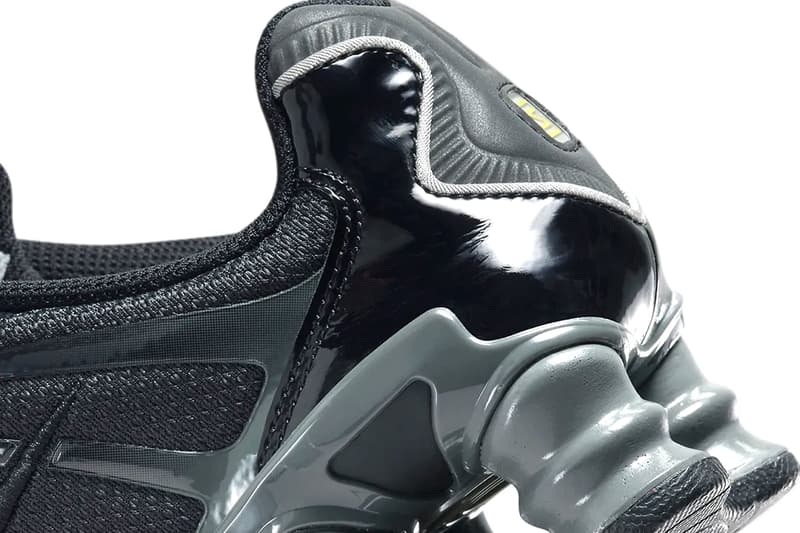 ナイキ ショックス TLから人気カラー “ブラック/グレー”を纏った新作が登場か Nike Shox TL Resurfaces in Sleek "Black/Grey" Colorway FV0939-001 stealthy swoosh technical sneakers martine rose