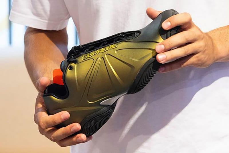 Supreme x Nike の最新コラボモデル Air Zoom Courtposite をチェック