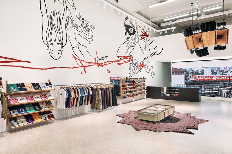 韓国・ソウルにオープンしたシュプリーム新店舗の内部をチェック Supreme Seoul Inside Look Opening Box Logo T-Shirt Hoodie First Look Info