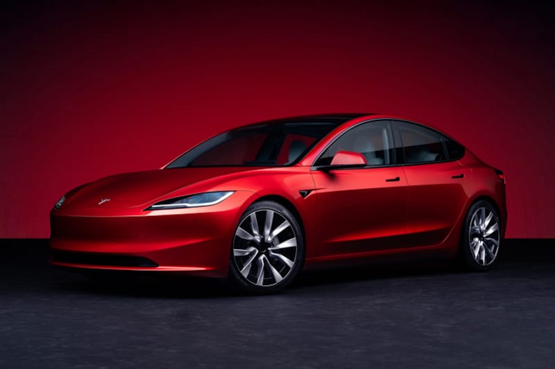 Tesla が新型 Model 3 の全貌を解禁