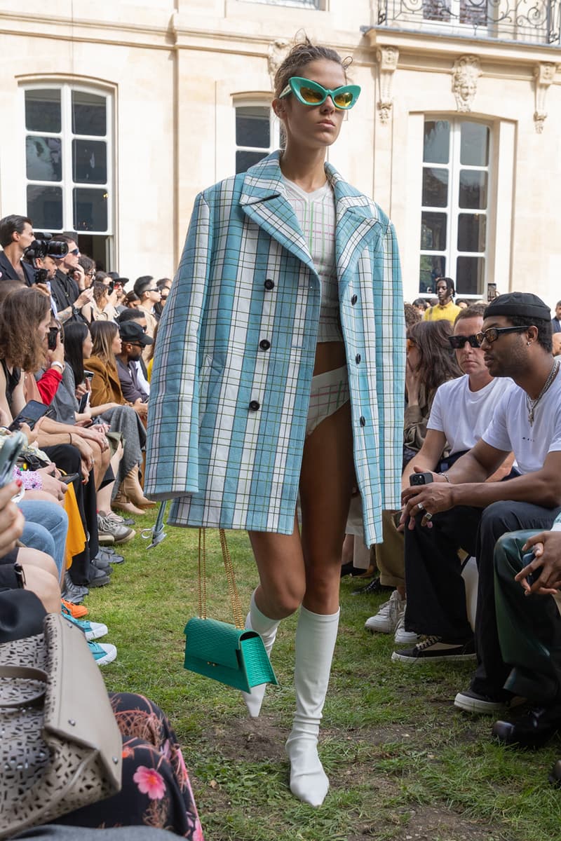 マルニ 2024年春夏コレクション Marni SS24 Is Striped, Stripped and Colorfully Seductive Paris Fashion Week Francesco Risso