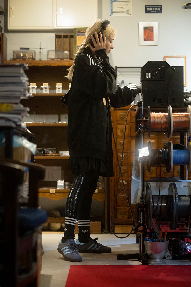 メイリンが秋葉原へ繰り出す┃アディダスオリジナルスのガゼルを履いて Meirin adidas Originals GAZELLE interviews