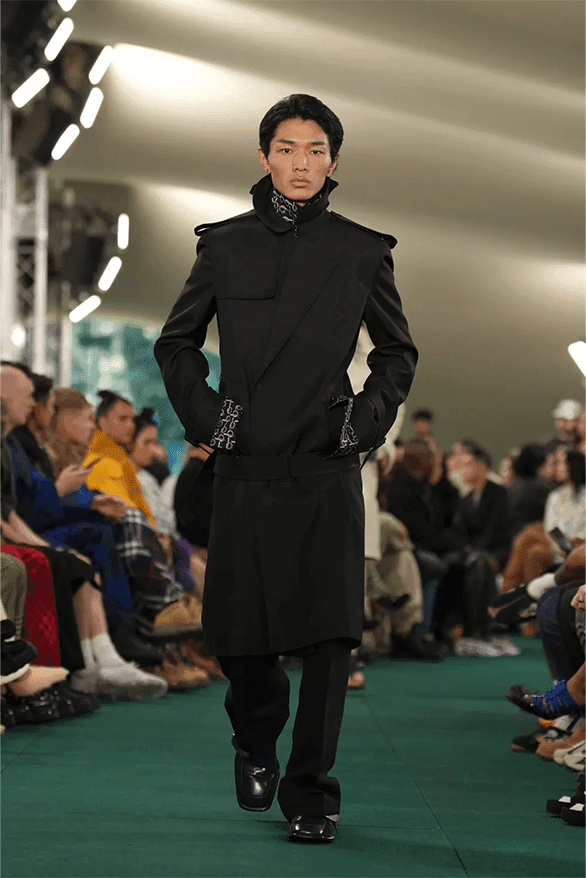 バーバリー2024年夏コレクション Burberry Spring Summer 2024 London Fashion Week menswear womenswear runway Daniel Lee