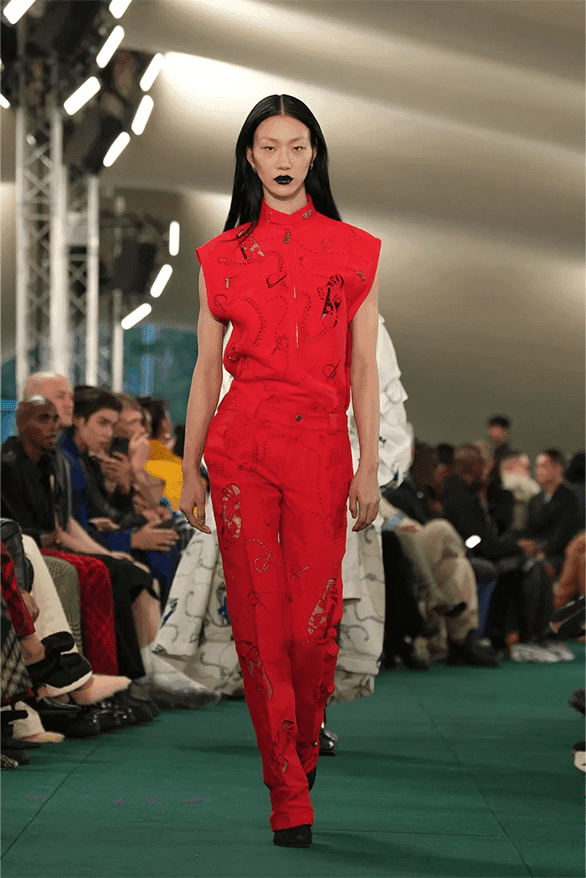 バーバリー2024年夏コレクション Burberry Spring Summer 2024 London Fashion Week menswear womenswear runway Daniel Lee
