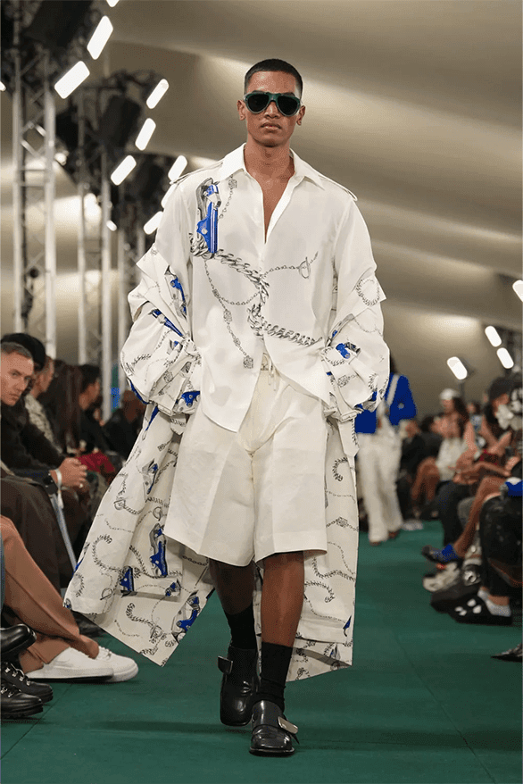 バーバリー2024年夏コレクション Burberry Spring Summer 2024 London Fashion Week menswear womenswear runway Daniel Lee