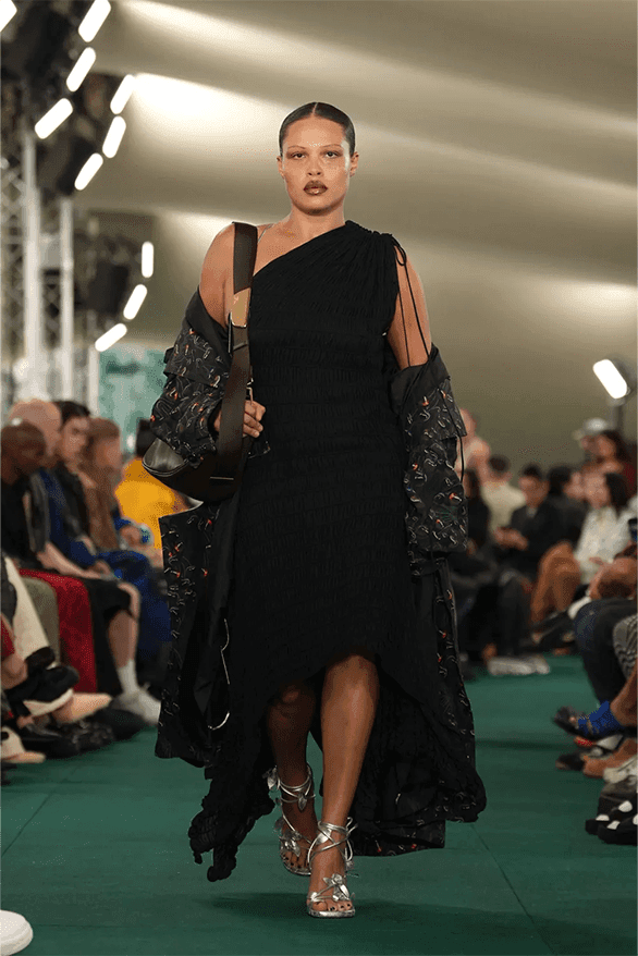 バーバリー2024年夏コレクション Burberry Spring Summer 2024 London Fashion Week menswear womenswear runway Daniel Lee