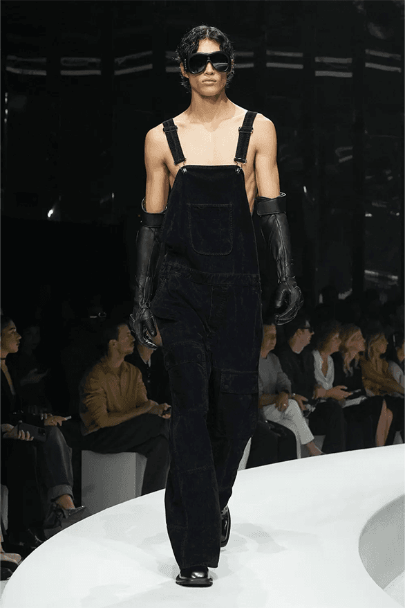 フェラーリ 2024年春夏コレクション Ferrari Spring Summer 2024 Milan Fashion Week menswear womenswear Rocco Iannone runway