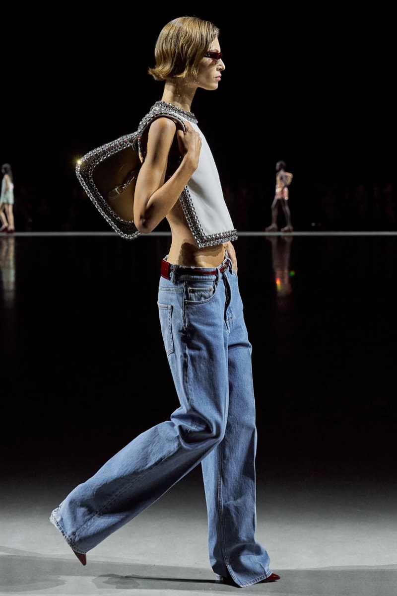 グッチ2024年春夏ウィメンズコレクション Gucci Spring Summer 2024 Milan Fashion Week menswear womenswear Sabato De Sarno debut runway