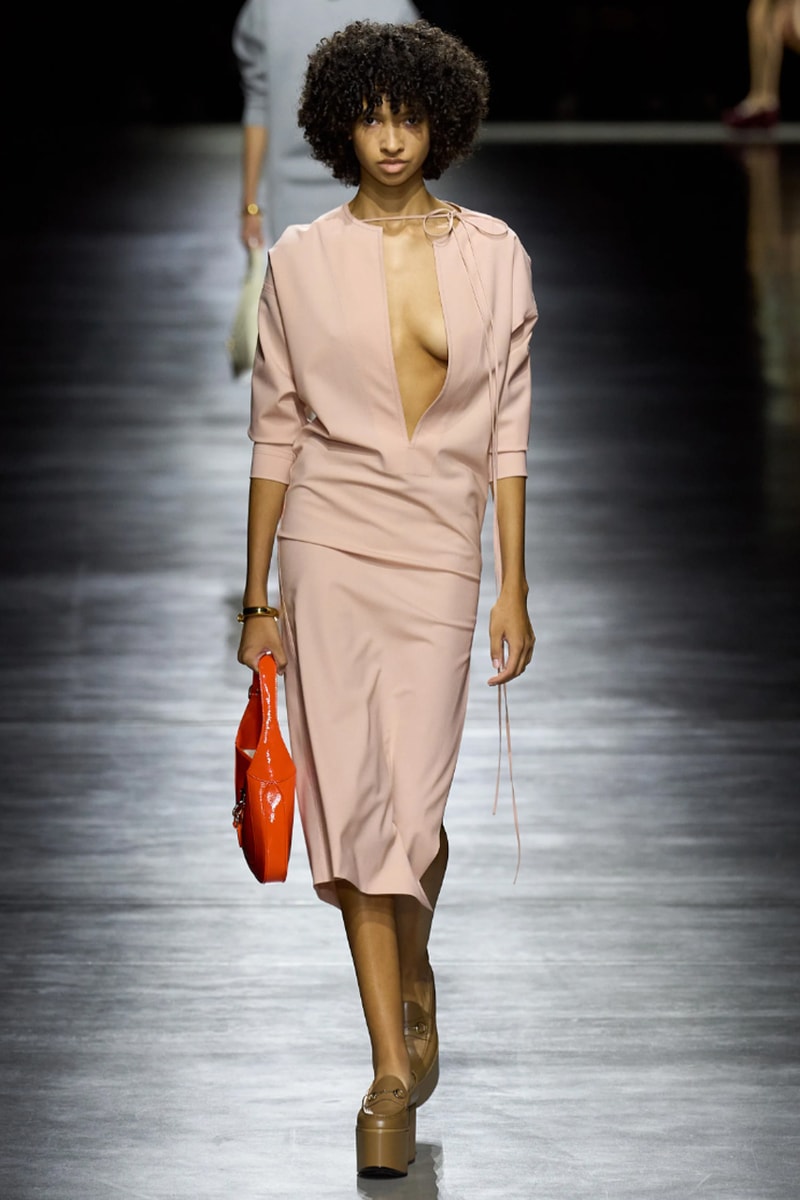 グッチ2024年春夏ウィメンズコレクション Gucci Spring Summer 2024 Milan Fashion Week menswear womenswear Sabato De Sarno debut runway