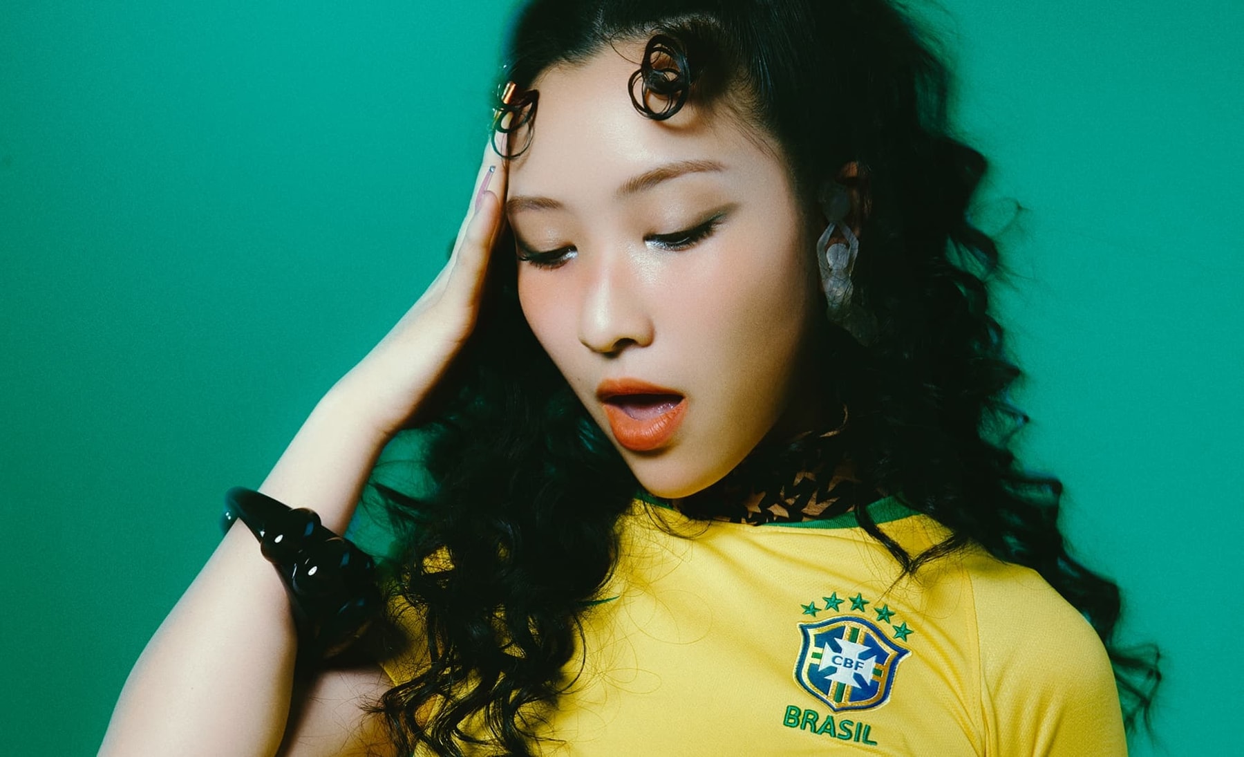 地球上のすべての人をエンパワーする潜在能力抜群のガールズグループ XG が創る新たな世界