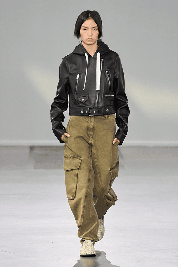 JW アンダーソン 2024年春夏ウィメンズコレクション JW Anderson Spring Summer 2024 London Fashion Week menswear womenswear runway Jonathan Anderson