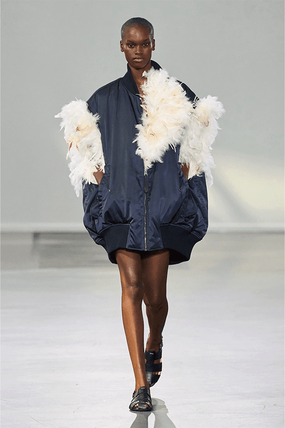 JW アンダーソン 2024年春夏ウィメンズコレクション JW Anderson Spring Summer 2024 London Fashion Week menswear womenswear runway Jonathan Anderson
