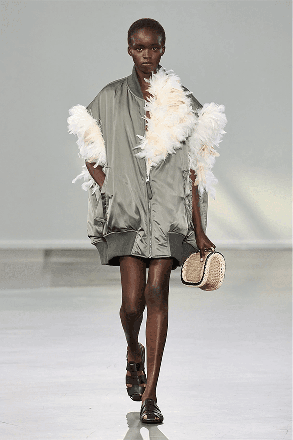 JW アンダーソン 2024年春夏ウィメンズコレクション JW Anderson Spring Summer 2024 London Fashion Week menswear womenswear runway Jonathan Anderson