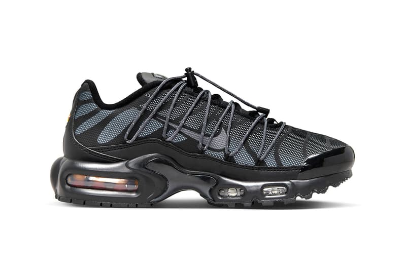 ナイキ エア マックス プラスからトグルレースを備えた新作 ブラック/メタリックシルバーが登場 Nike Air Max Plus Toggle Laces "Black/Metallic Silver" FZ2770-001 nike technical sneakers everyday swoosh