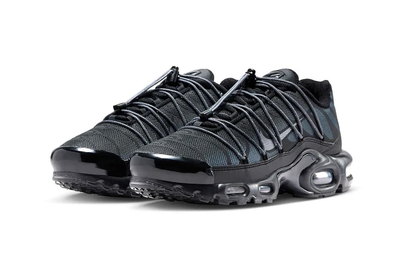 ナイキ エア マックス プラスからトグルレースを備えた新作 ブラック/メタリックシルバーが登場 Nike Air Max Plus Toggle Laces "Black/Metallic Silver" FZ2770-001 nike technical sneakers everyday swoosh