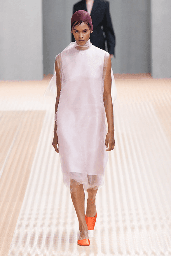 プラダ2024年春夏ウィメンズコレクション Prada Spring Summer 2024 Milan Fashion Week menswear womenswear Raf Simons Miuccia Prada runway