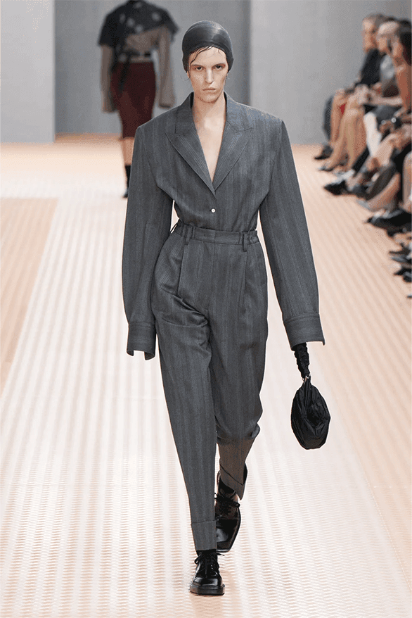 プラダ2024年春夏ウィメンズコレクション Prada Spring Summer 2024 Milan Fashion Week menswear womenswear Raf Simons Miuccia Prada runway