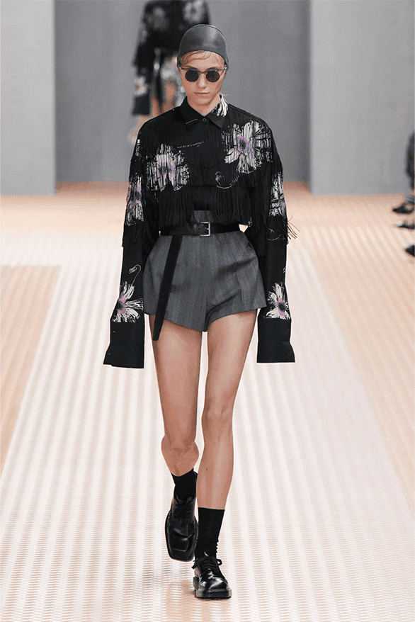 プラダ2024年春夏ウィメンズコレクション Prada Spring Summer 2024 Milan Fashion Week menswear womenswear Raf Simons Miuccia Prada runway