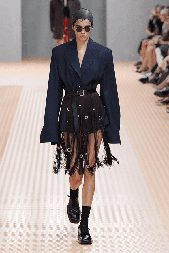 プラダ2024年春夏ウィメンズコレクション Prada Spring Summer 2024 Milan Fashion Week menswear womenswear Raf Simons Miuccia Prada runway