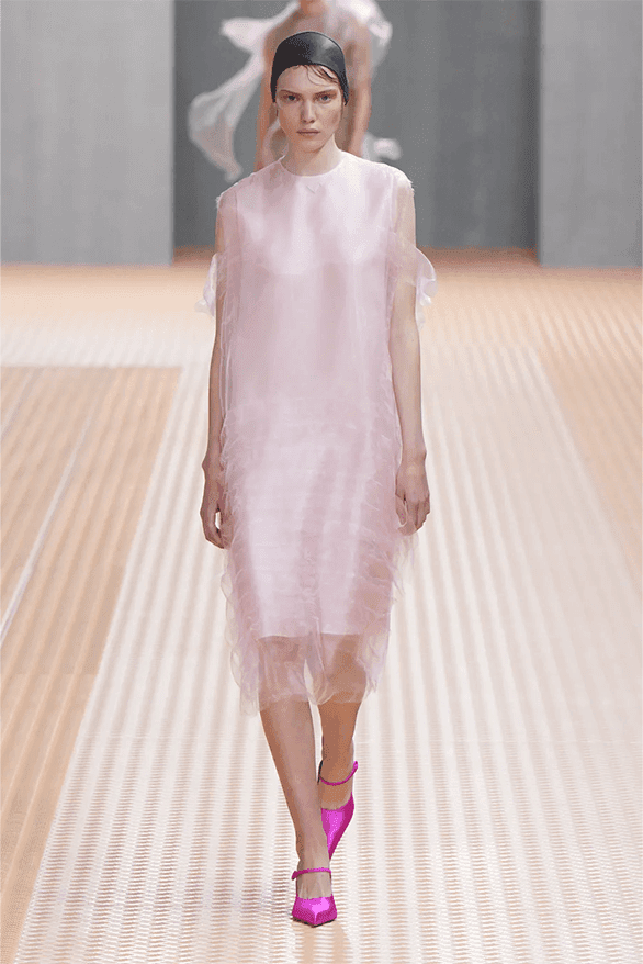 プラダ2024年春夏ウィメンズコレクション Prada Spring Summer 2024 Milan Fashion Week menswear womenswear Raf Simons Miuccia Prada runway