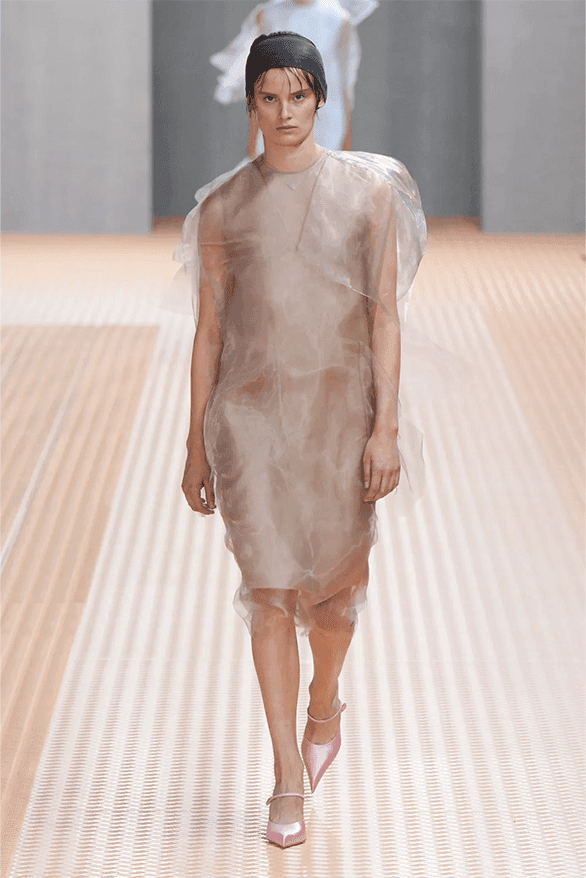 プラダ2024年春夏ウィメンズコレクション Prada Spring Summer 2024 Milan Fashion Week menswear womenswear Raf Simons Miuccia Prada runway