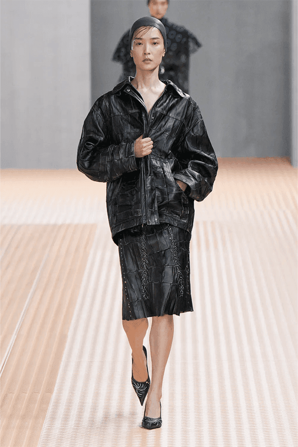 プラダ2024年春夏ウィメンズコレクション Prada Spring Summer 2024 Milan Fashion Week menswear womenswear Raf Simons Miuccia Prada runway