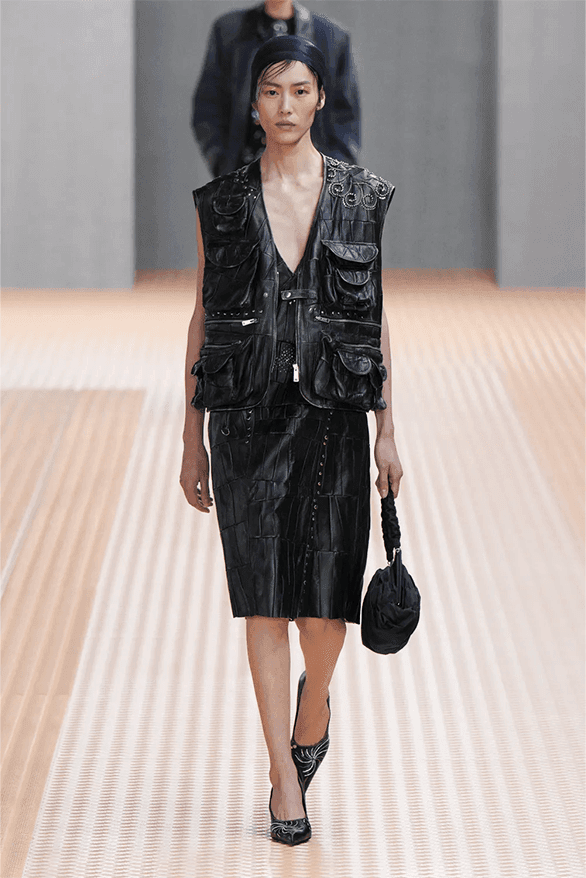 プラダ2024年春夏ウィメンズコレクション Prada Spring Summer 2024 Milan Fashion Week menswear womenswear Raf Simons Miuccia Prada runway