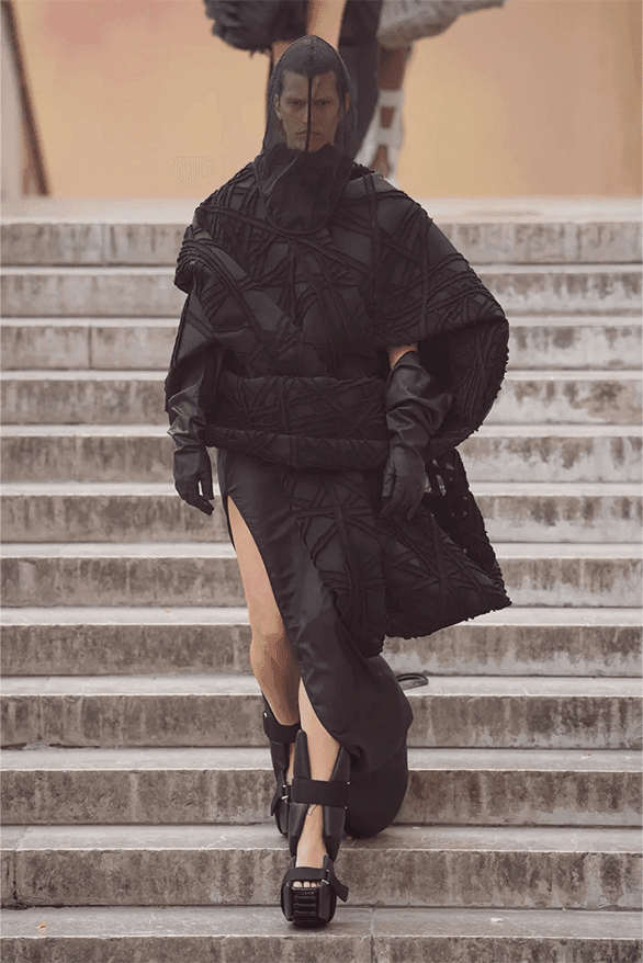 リックオウエンス 2024年春夏ウィメンズコレクション Rick Owens Spring Summer 2024 Paris Fashion Week menswear womenswear runway