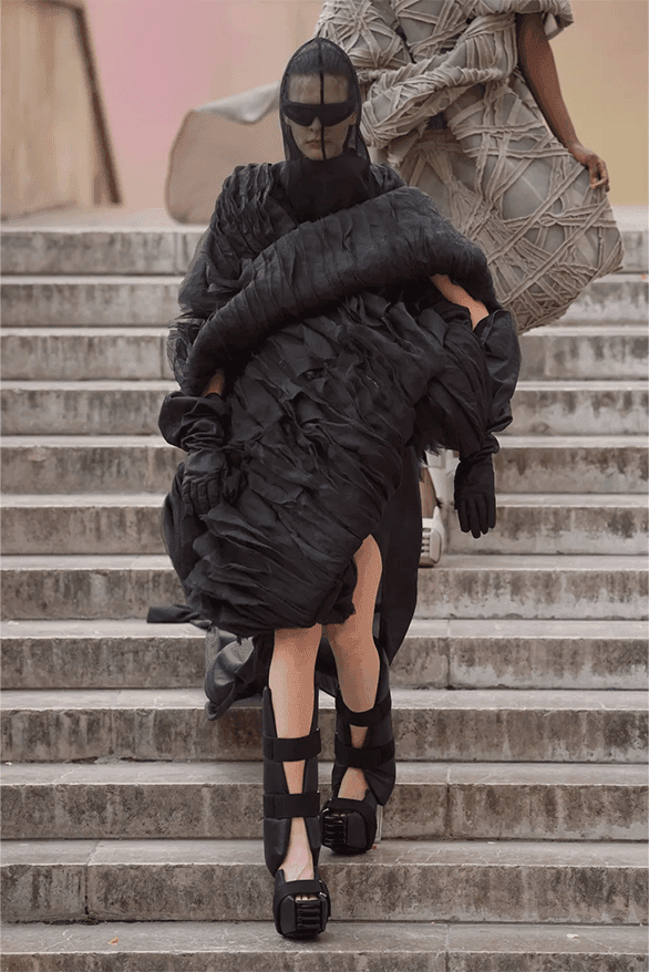 リックオウエンス 2024年春夏ウィメンズコレクション Rick Owens Spring Summer 2024 Paris Fashion Week menswear womenswear runway