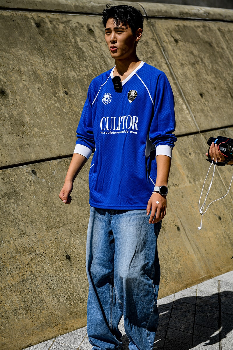 ストリートスタイル:ソウル・ファッションウィーク・メンズ 2024年春夏 Seoul Fashion Week SS24 Street Style Spring summer 2024 menswear street style casual wear t-shirts oversized pants denim wear new jeans
