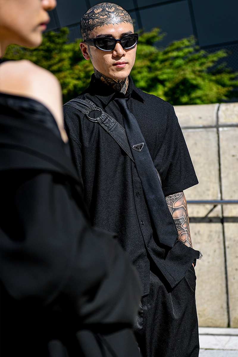ストリートスタイル:ソウル・ファッションウィーク・メンズ 2024年春夏 Seoul Fashion Week SS24 Street Style Spring summer 2024 menswear street style casual wear t-shirts oversized pants denim wear new jeans