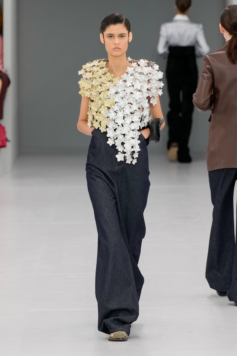 ロエベ 2024年春夏ウィメンズコレクション LOEWE Spring Summer 2024 Paris Fashion Week menswear womenswear runway Jonathan Anderson