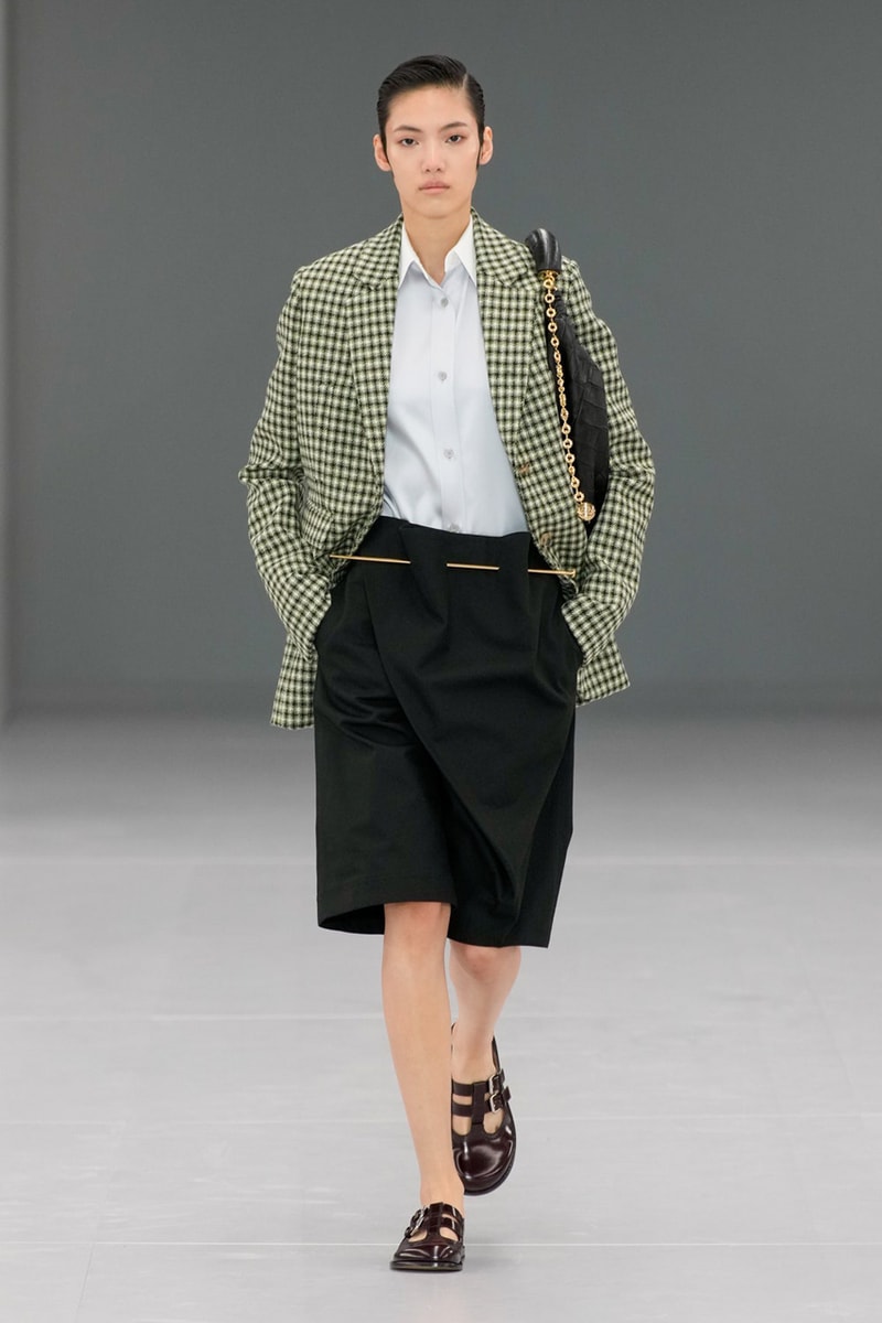 ロエベ 2024年春夏ウィメンズコレクション LOEWE Spring Summer 2024 Paris Fashion Week menswear womenswear runway Jonathan Anderson