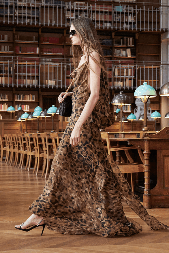 セリーヌ 2024年サマーコレクション CELINE Summer 2024 Runway Video Hedi Slimane Paris BIBLIOTHÈQUE NATIONALE womenswear
