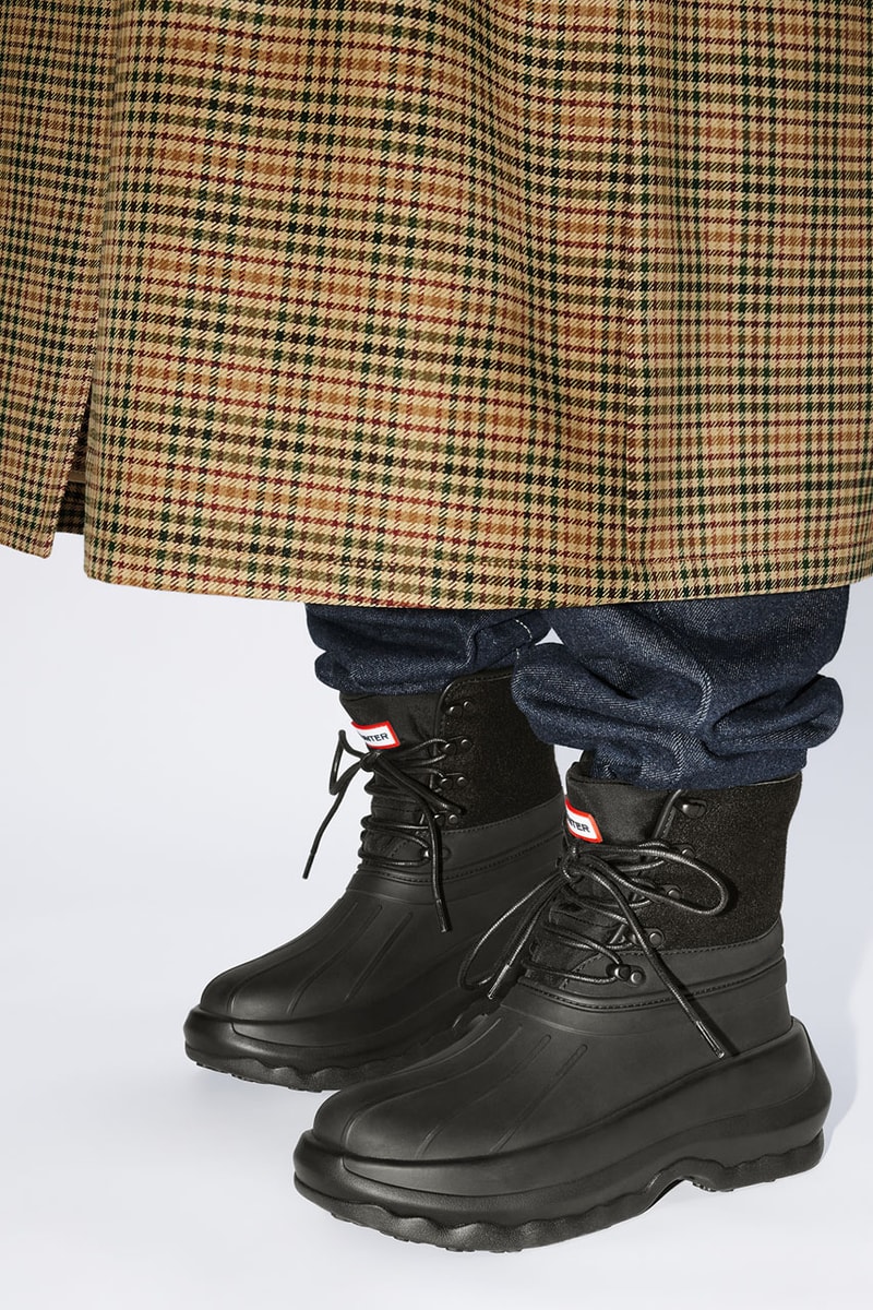 ケンゾー2023年秋冬コレクションよりハンターとのコラボコレクションが登場 KENZO x Hunter Continues "East Meets West" Journey boot footwear wellington ankle duck hunting boots shoes cold weather lace upper rubber nylon leather red nigo flower boke 