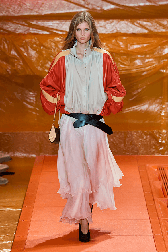 ルイヴィトン 2024年春夏ウィメンズコレクション Louis Vuitton Spring Summer 2024 Paris Fashion Week womenswear runway Nicolas Ghesquière