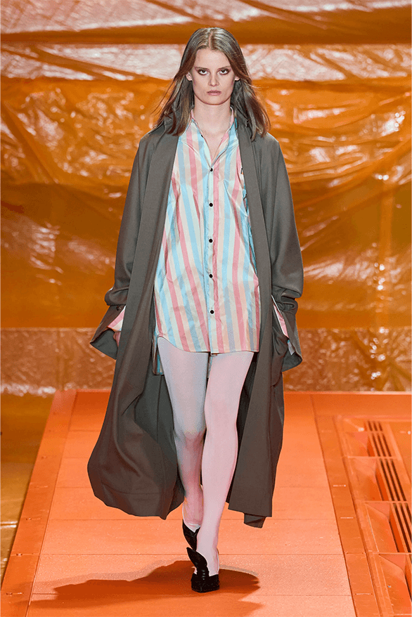 ルイヴィトン 2024年春夏ウィメンズコレクション Louis Vuitton Spring Summer 2024 Paris Fashion Week womenswear runway Nicolas Ghesquière
