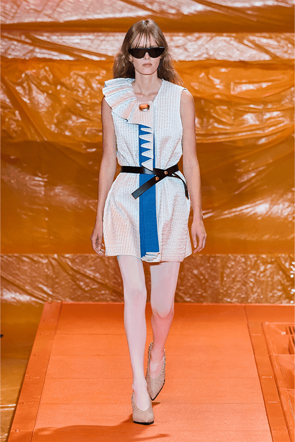 ルイヴィトン 2024年春夏ウィメンズコレクション Louis Vuitton Spring Summer 2024 Paris Fashion Week womenswear runway Nicolas Ghesquière