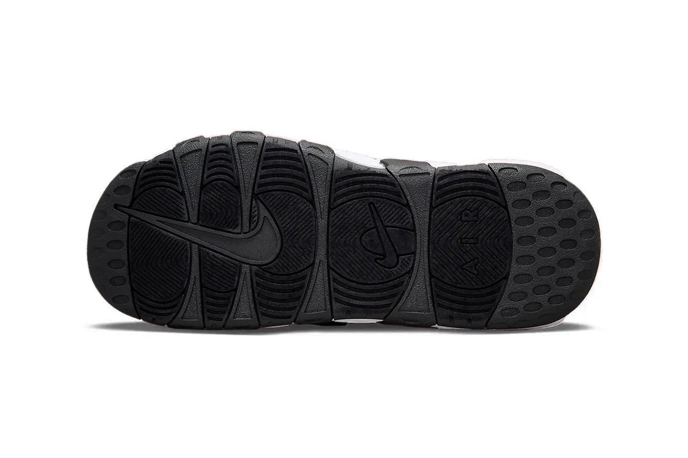 ナイキ エア モア アップテンポ スライドからクラシックなブラック/ホワイトを纏った新作が登場 Nike Air More Uptempo Slide Arrives in Blacked-Out Lettering FJ2708-001 Release Info sandals pool beach