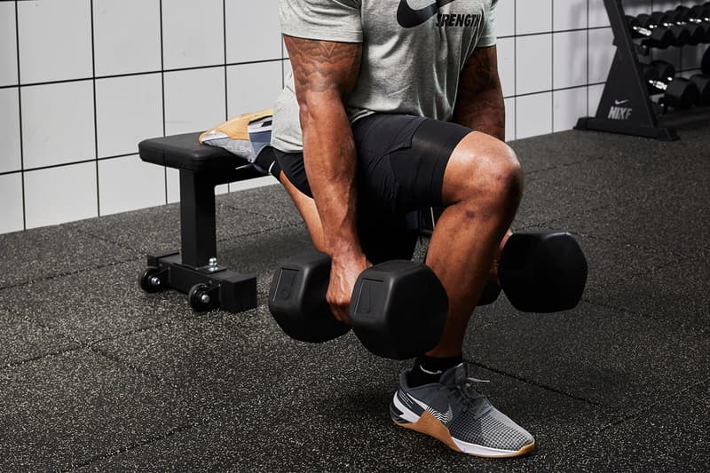 ナイキがジム/トレーニング用品を展開する新ライン ナイキ ストレングスをローンチ Nike Is Now Selling Strength Gym Equipment top notch gear kettlebells barbells weights benches racks workout at home 