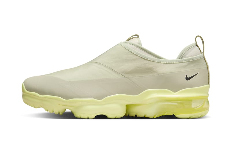 Nike Air VaporMax シリーズの新型 Moc Roam “Light Stone” がついに発売