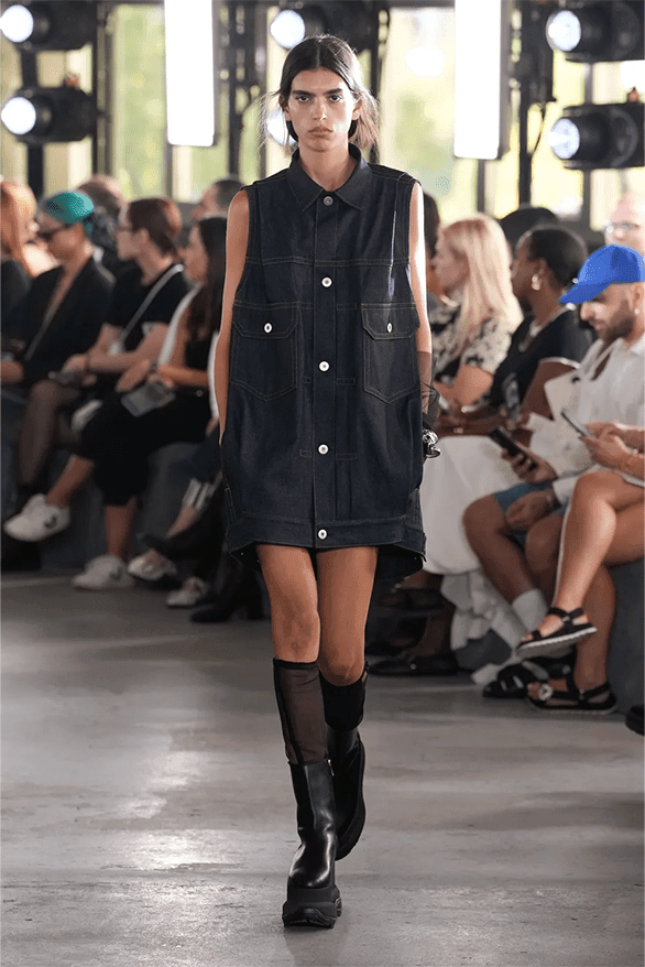 サカイ 2024年春夏コレクション sacai Spring Summer 2024 Paris Fashion Week womenswear menswear runway chitose Abe