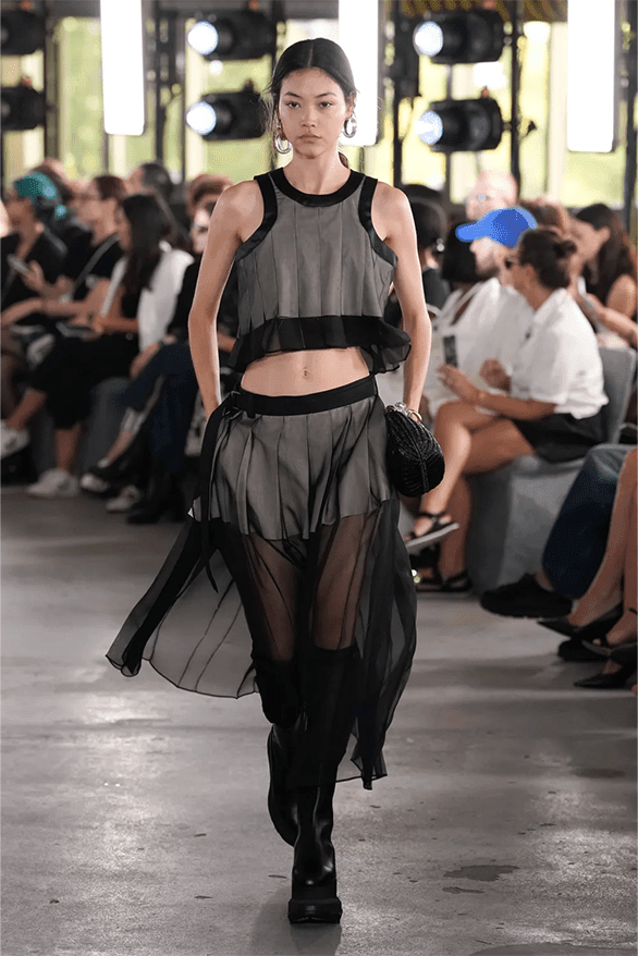 サカイ 2024年春夏コレクション sacai Spring Summer 2024 Paris Fashion Week womenswear menswear runway chitose Abe