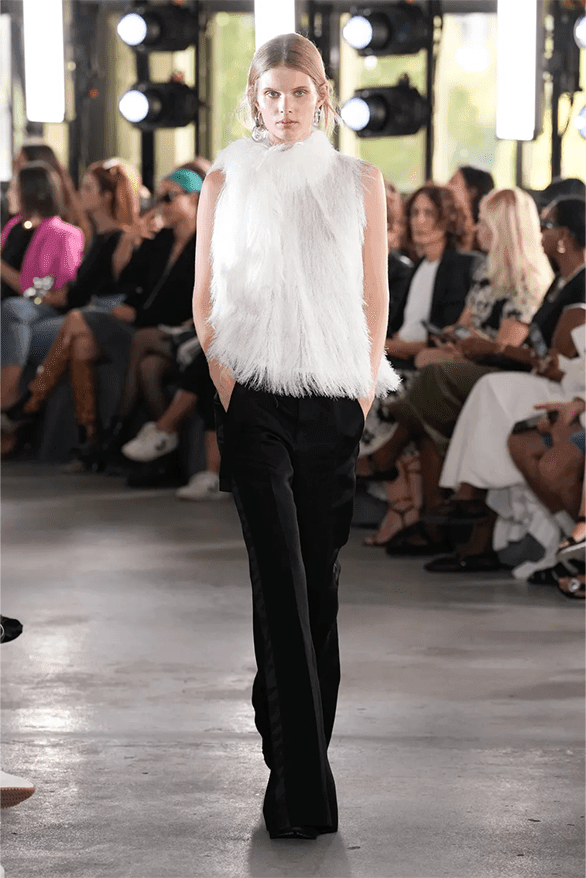 サカイ 2024年春夏コレクション sacai Spring Summer 2024 Paris Fashion Week womenswear menswear runway chitose Abe