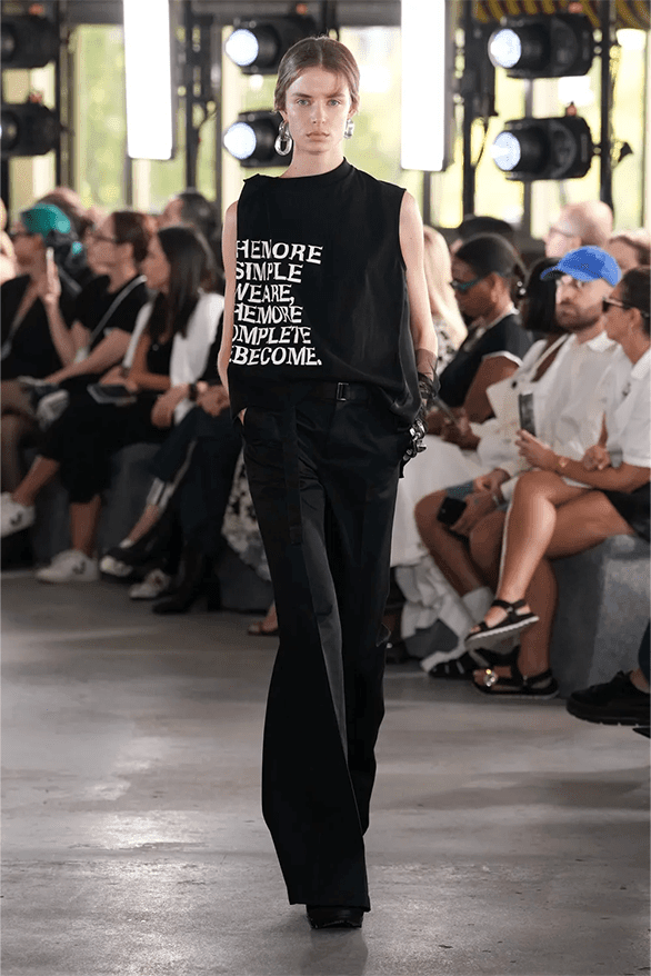 サカイ 2024年春夏コレクション sacai Spring Summer 2024 Paris Fashion Week womenswear menswear runway chitose Abe