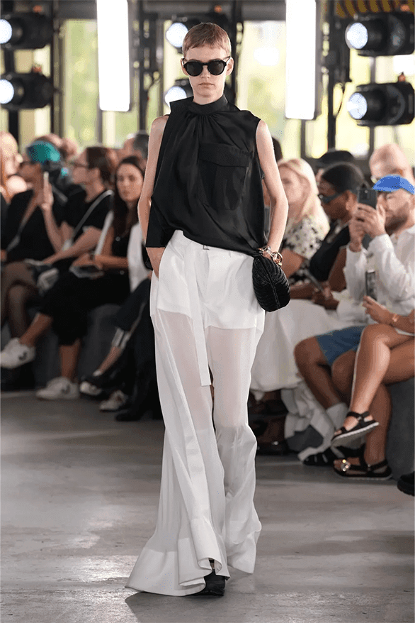 サカイ 2024年春夏コレクション sacai Spring Summer 2024 Paris Fashion Week womenswear menswear runway chitose Abe