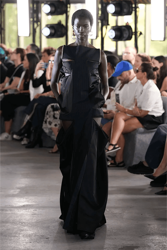サカイ 2024年春夏コレクション sacai Spring Summer 2024 Paris Fashion Week womenswear menswear runway chitose Abe