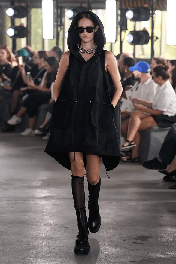 サカイ 2024年春夏コレクション sacai Spring Summer 2024 Paris Fashion Week womenswear menswear runway chitose Abe