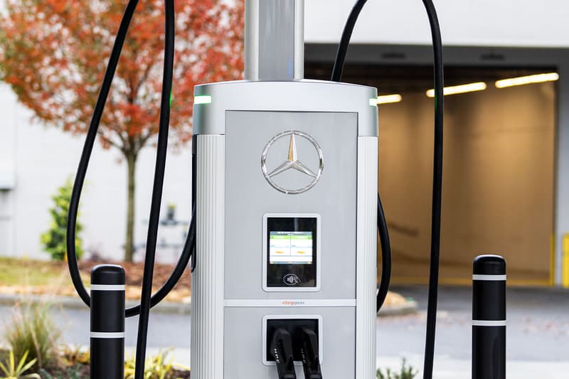 メルセデス・ベンツが北米初のEV充電ステーションを設置 Mercedes Benz First EV Charging Hub US Info